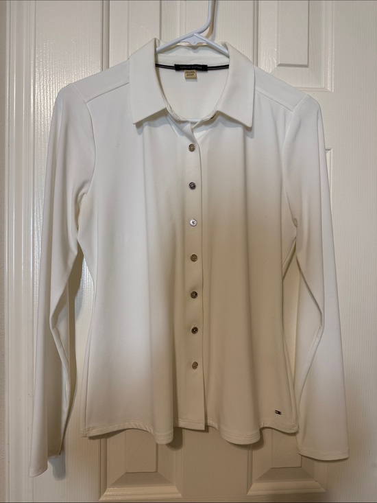 Tommy Hilfiger Tops - Tommy Hilfiger White Button-Down Long Sleeve Shirt
